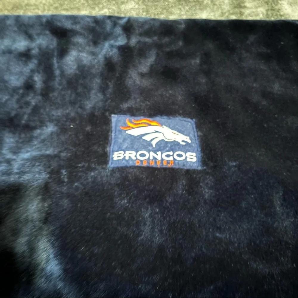 DENVER BRONCOS NAVY BLUE STANDARD  PILLOW SHAM‎ ONE